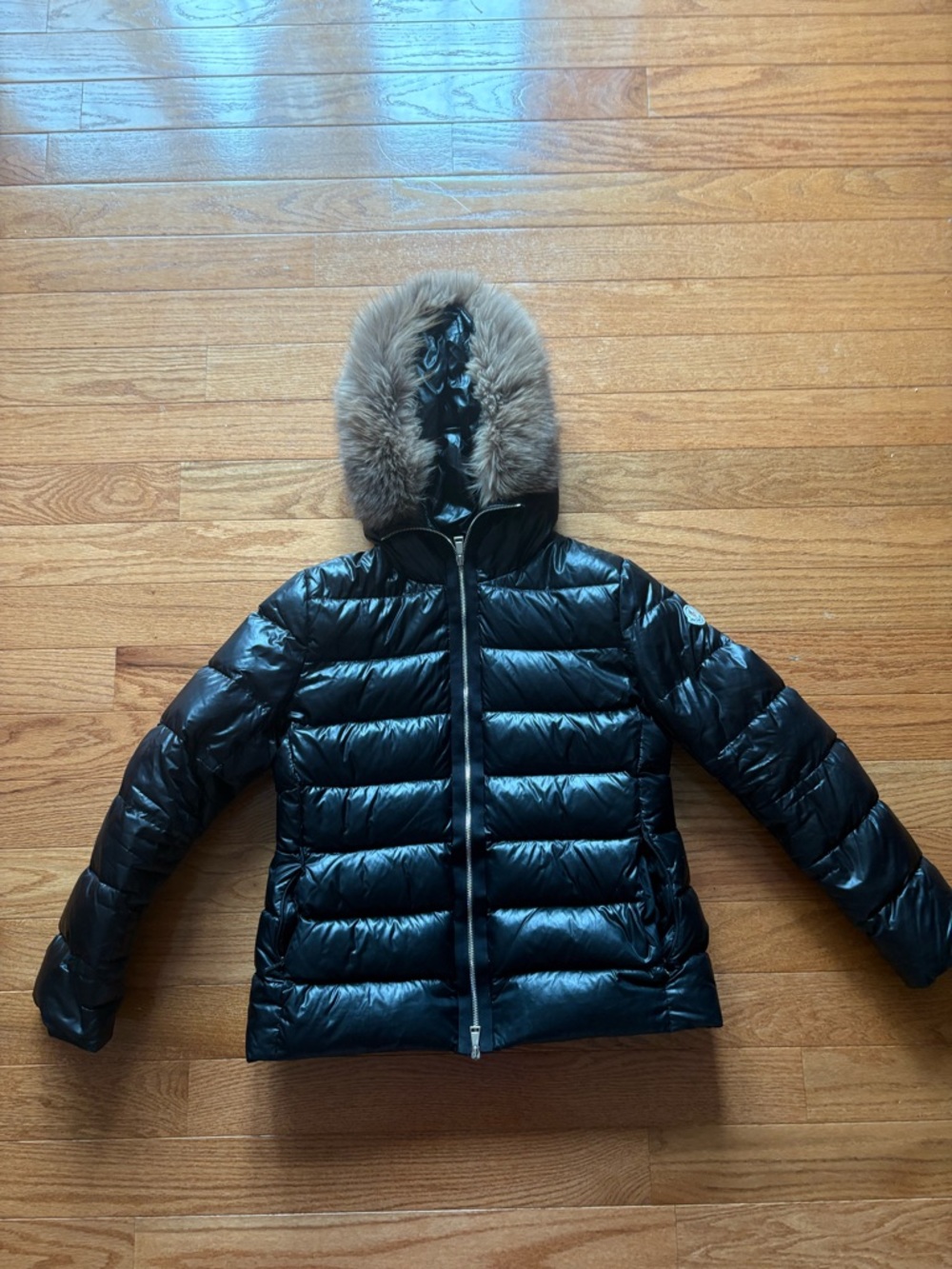 Moncler Black Shiny Puffer Jacket with Fur-Trim Hood
